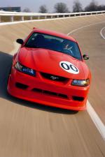 Ford Mustang SVT Cobra R 2000 года